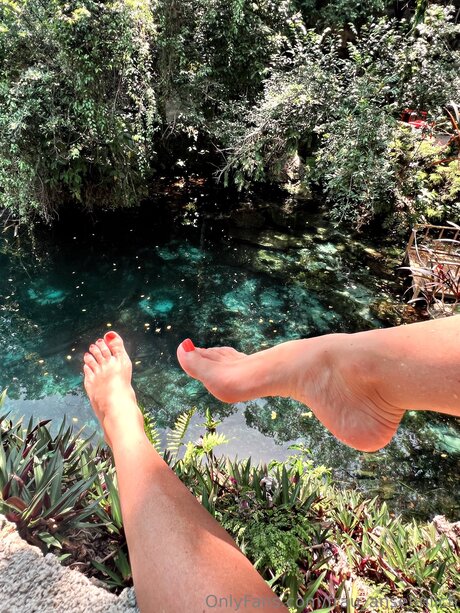 Frau Ansehnlich onlyfans naked leak