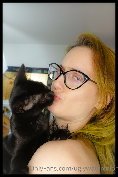 Uglywatercolor naked onlyfans pics