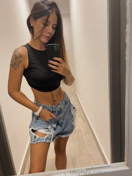 Mumilatian onlyfans nude pics