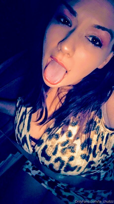La Chulizz onlyfans images