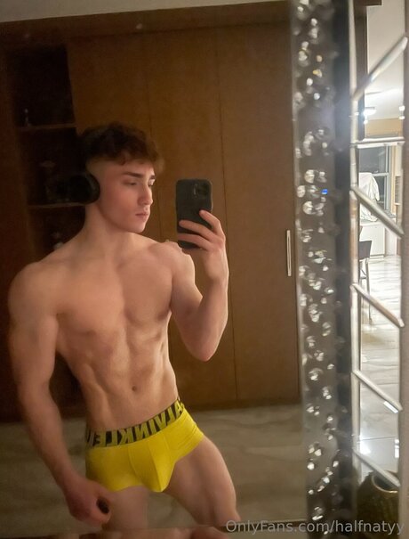 Halfnatyy nude onlyfans leak