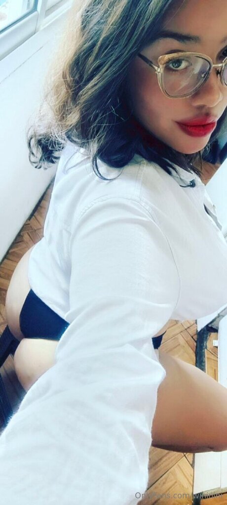 Wininini onlyfans striptease