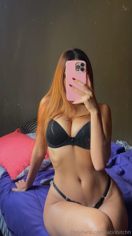 Foxylatin onlyfans model photo