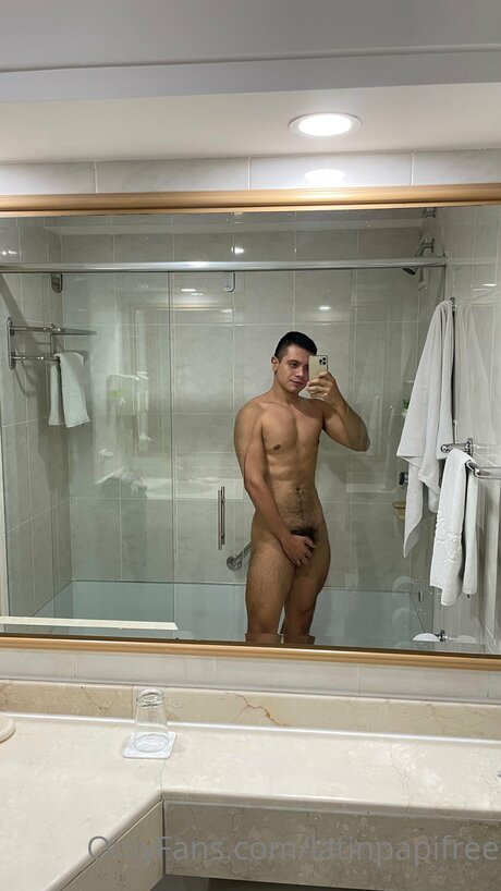 Latinpapifree onlyfans boobs