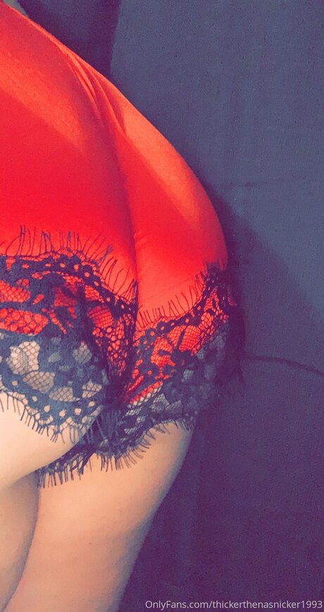 Thickerthenasnicker1993 free onlyfans