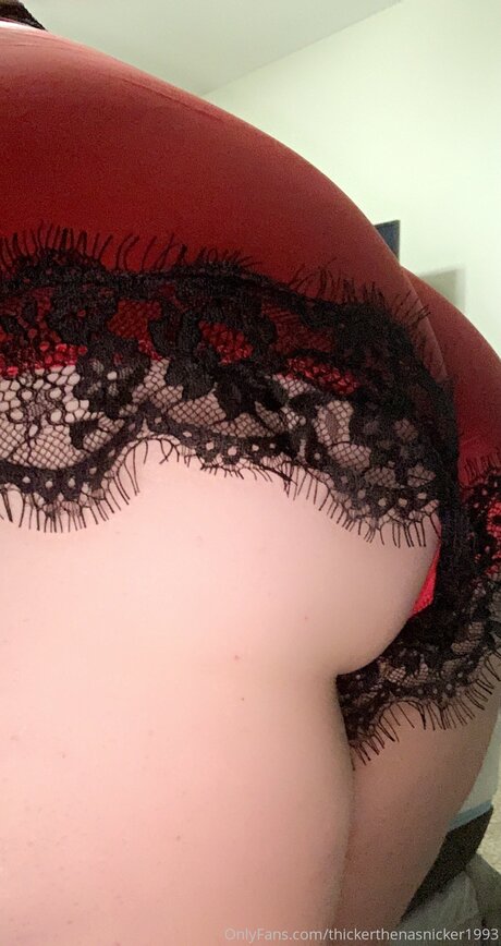 Thickerthenasnicker1993 naked onlyfans