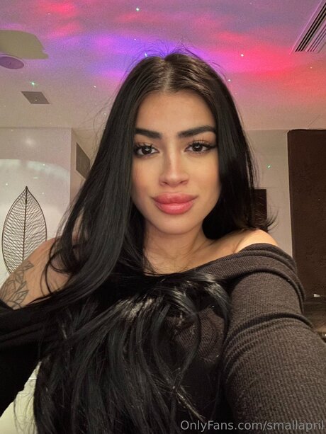 Smallapril onlyfans.