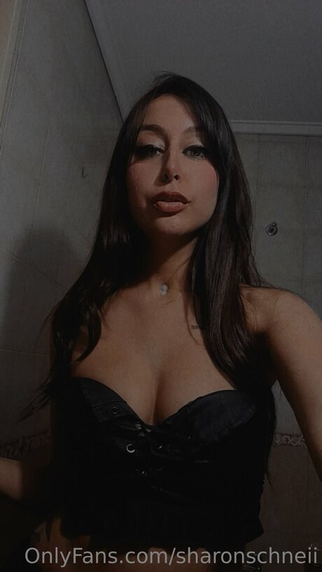 Sharonschneii naked onlyfans
