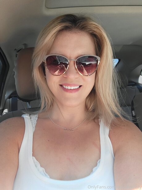 Blondekristy naked onlyfans