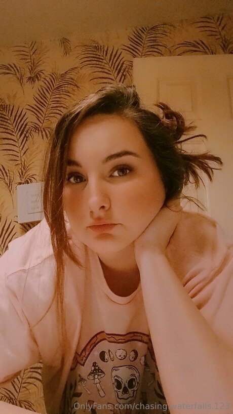 Chasing Waterfalls 123 onlyfans joi