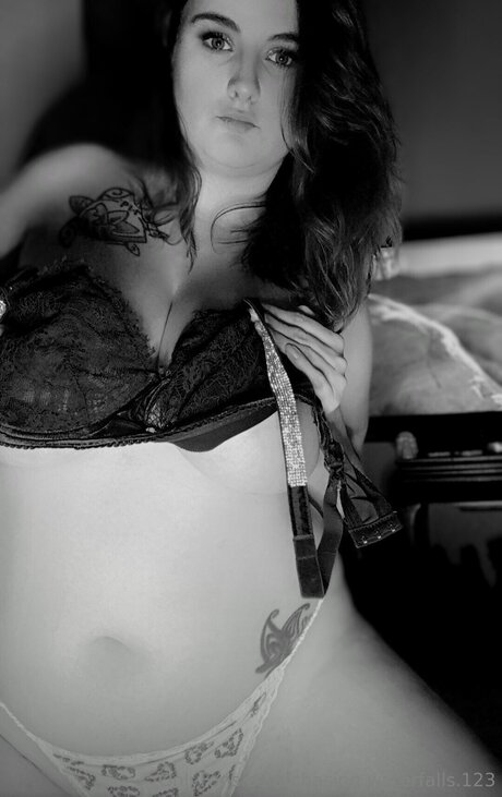 Chasing Waterfalls 123 onlyfans leakd