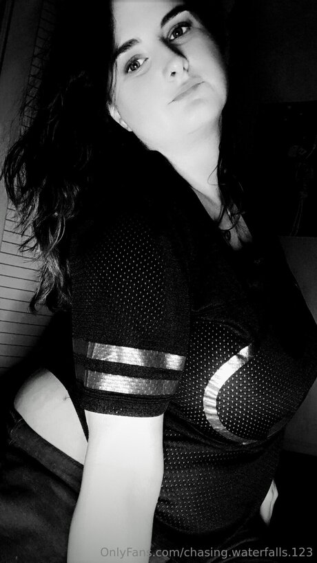 Chasing Waterfalls 123 onlyfans tits