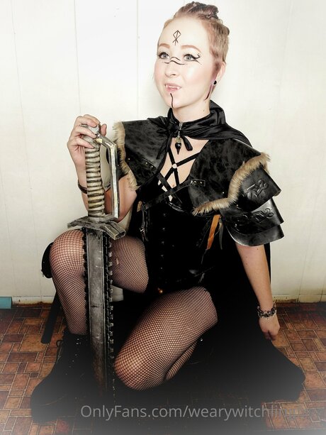 Wearywitchlingfree naked onlyfans leaked