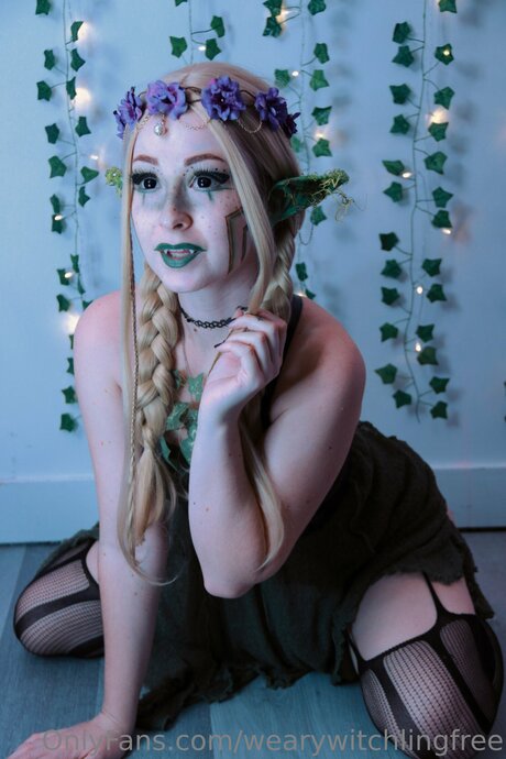Wearywitchlingfree on onlyfans