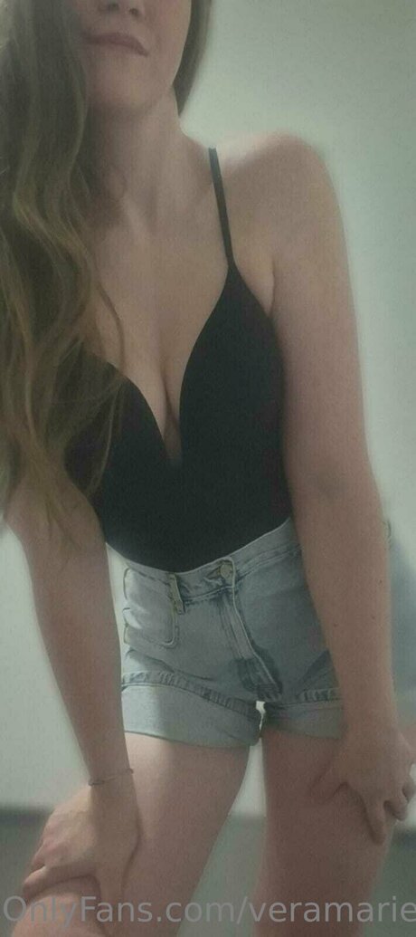 Veramarie22 onlyfans naked pics