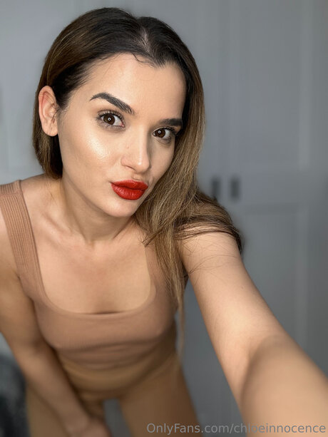 Chloeinnocence onlyfans hot