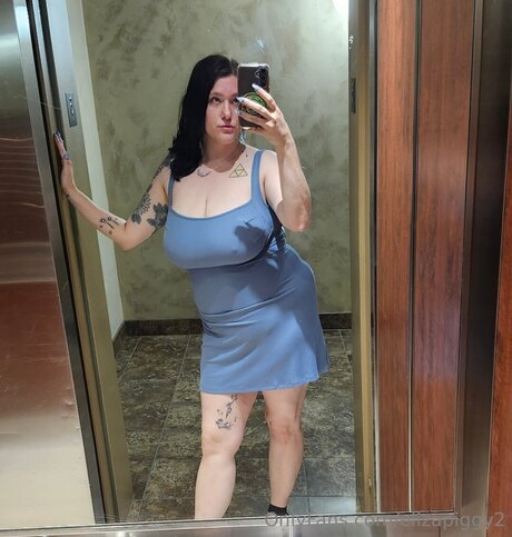 Elizapiggy2 onlyfans naked