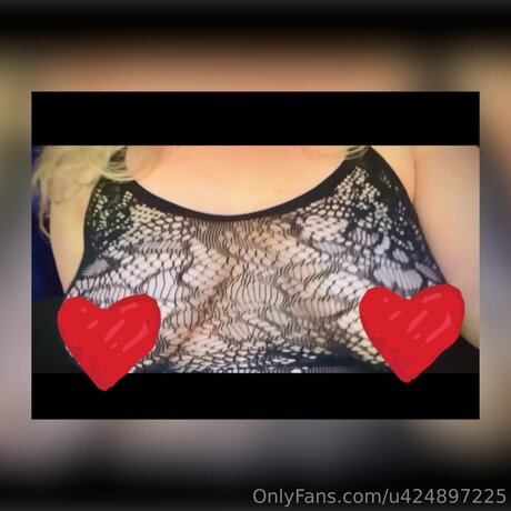 U424897225 naked only fans