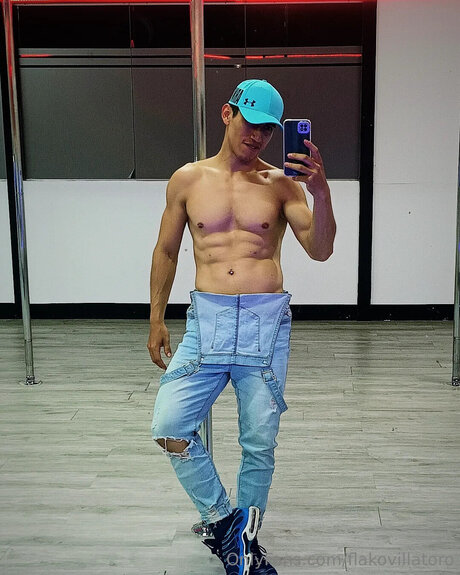 Flakovillatoro only fans naked