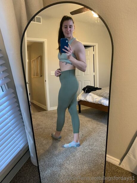 Legsfordays1 nude leak onlyfans