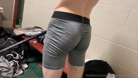 Yourmomsfavoriteboi onlyfans leak porn