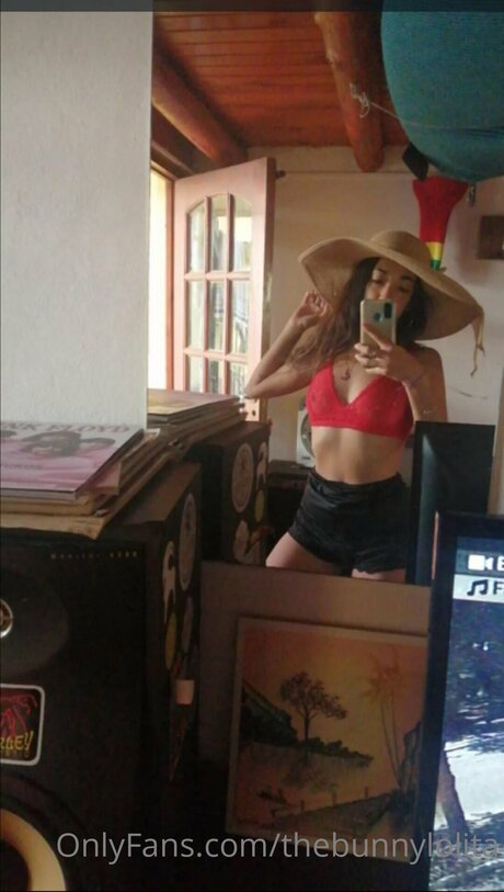 Sexybunnylola onlyfans free porn