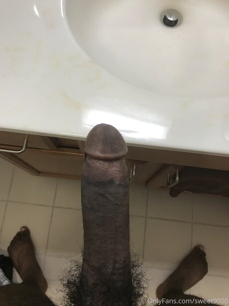 Sweet9000 onlyfans model