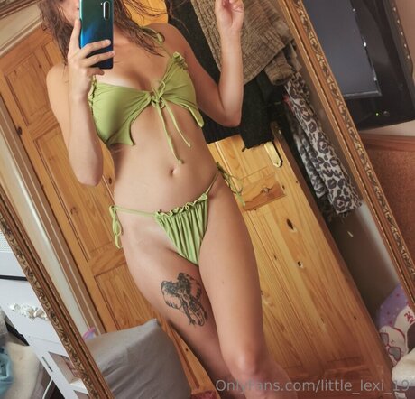 Little Lexi 19 naked onlyfans leaks