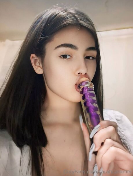 Sarahcaramel onlyfans model images