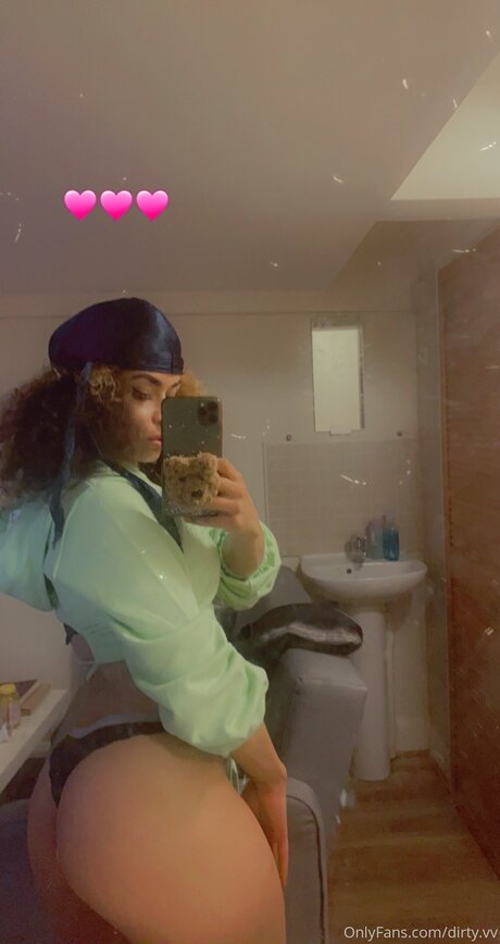 Dirty Vv topless onlyfans
