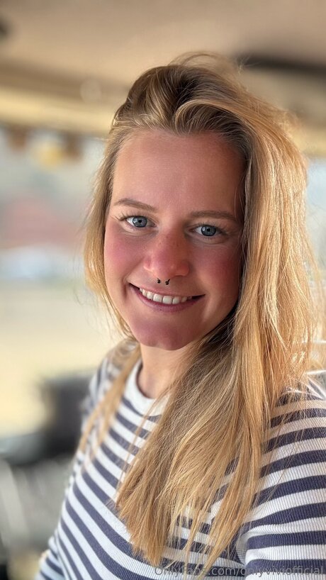 Onlyviviofficial nude onlyfans