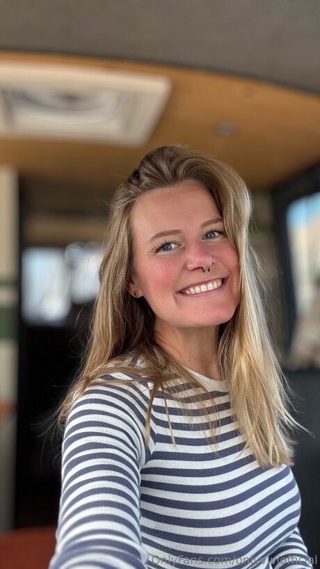 Onlyviviofficial onlyfans keak