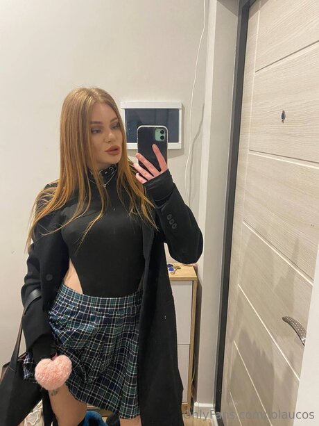 Lolaucos naked onlyfans pics