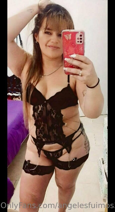 Angelesfuimos30 onlyfans creator