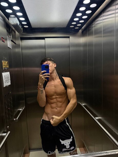 Grizzlyhotbearmx onlyfans naked leak