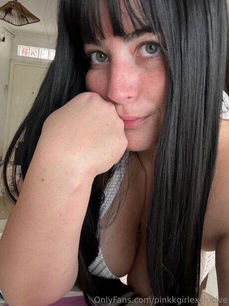 Pinkkgirlexclusive onlyfans naked pics
