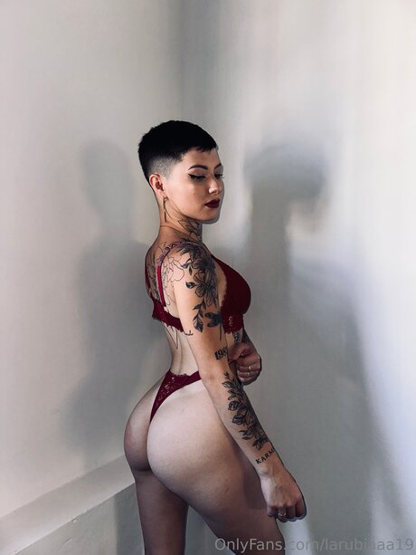 Larubiaaa19 naked onlyfans leaked