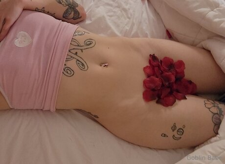 Lilgoblinbabe onlyfans leaks.