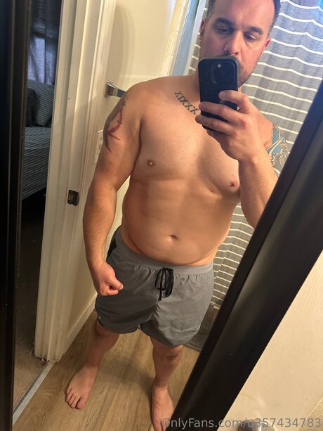 U357434783 naked on onlyfans