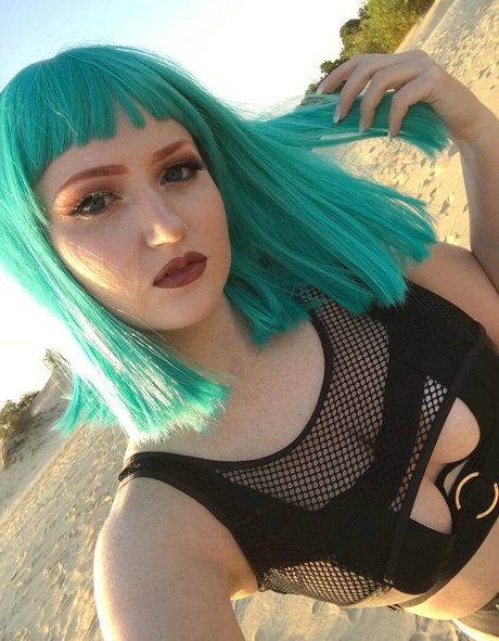 Termina Cosplay onlyfans content