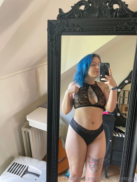 SKY VICTORIA leaked onlyfans pics