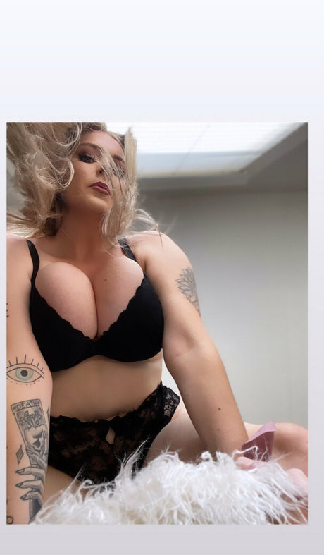 _The Royal Highness nude onlyfans porn