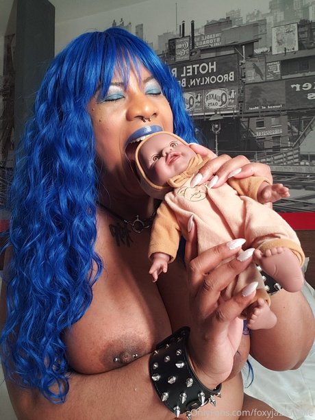 OnlyBreasts by F O X Y onlyfans leaked