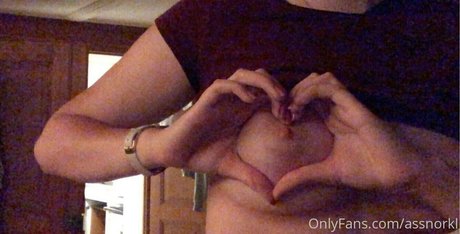 oatmilk6374 onlyfans creator