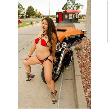 etherealxsky onlyfans photos