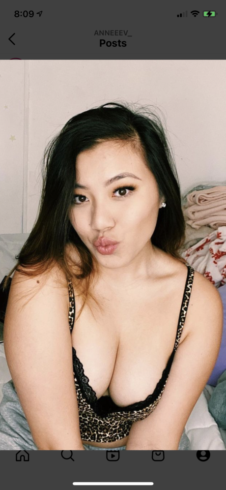 AnneV naked onlyfans
