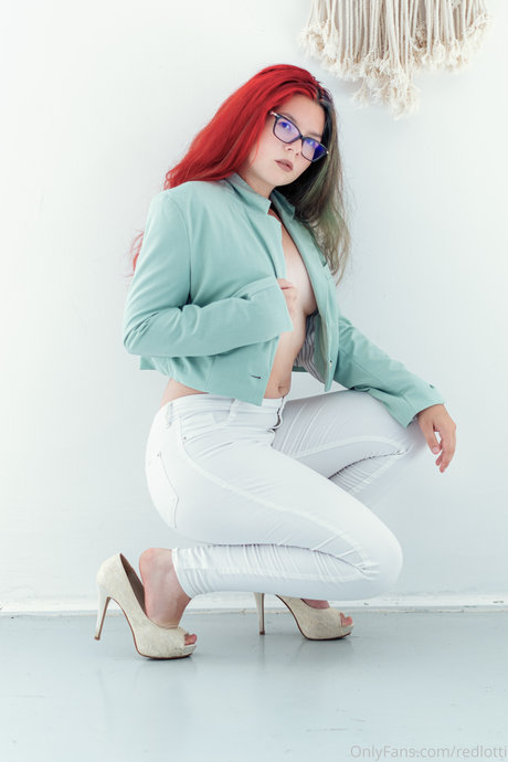 Lotti N onlyfans leak ass