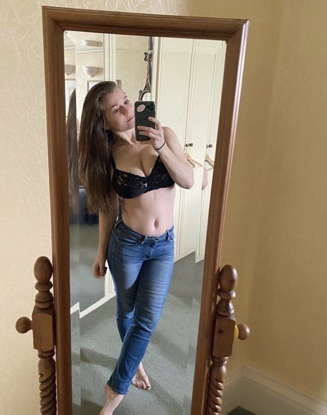 Rita Faltoyano onlyfans leaked tits