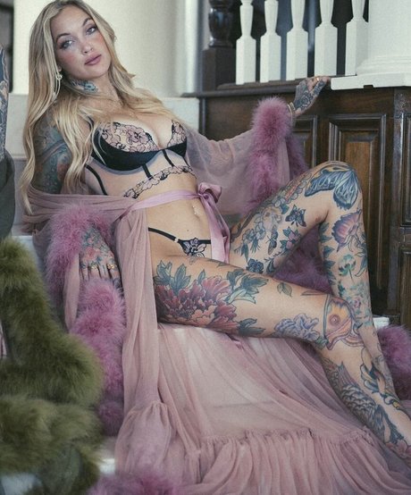 Emma Vauxdevil free only fans