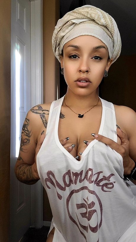 Goddess Orora Storm leaked onlyfans pics